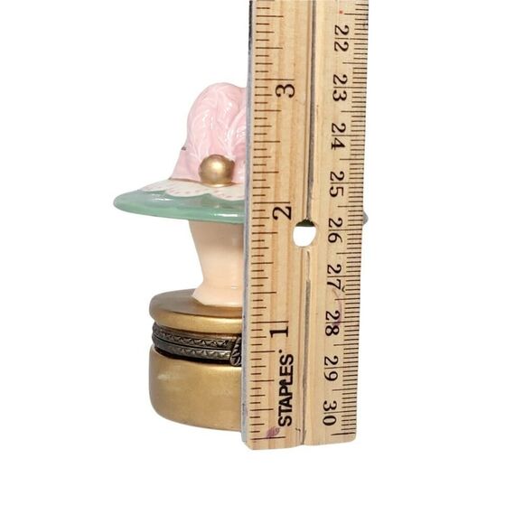 Vintage Green with Pink Bow Victorian Hat Hinged Trinket Box includes Trinket - Picture 10 of 10